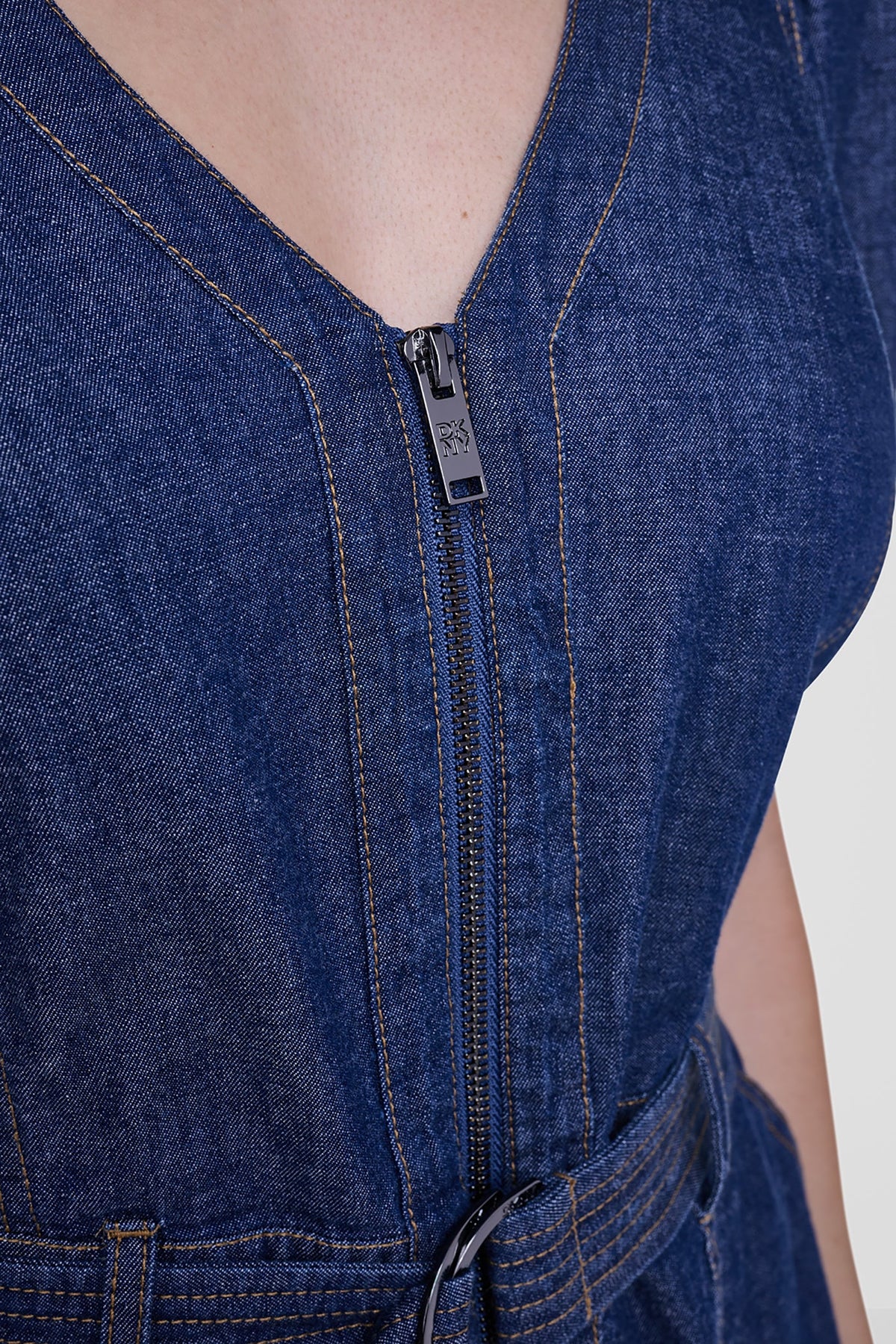 DKNY PUFF SLEEVE BELTED DENIM DRESS
