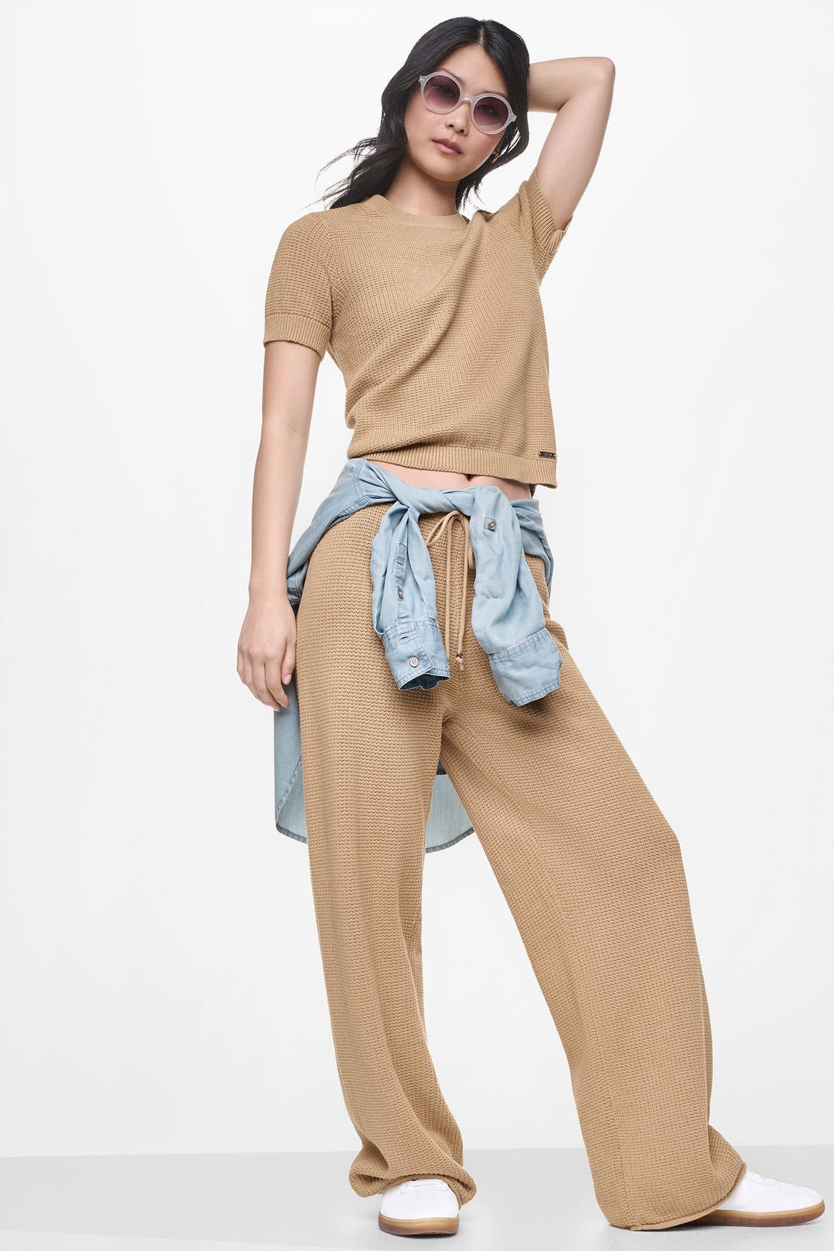 DKNY SHORT SLEEVE TUCK STITCH SWEATER