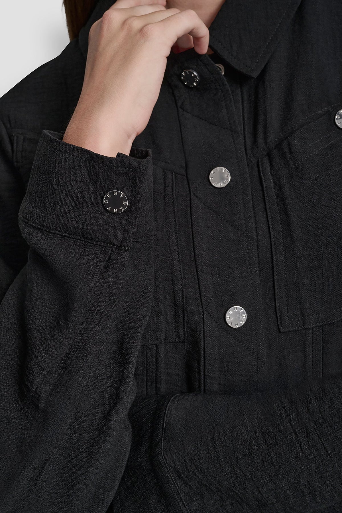 DKNY CROPPED TRUCKER JACKET