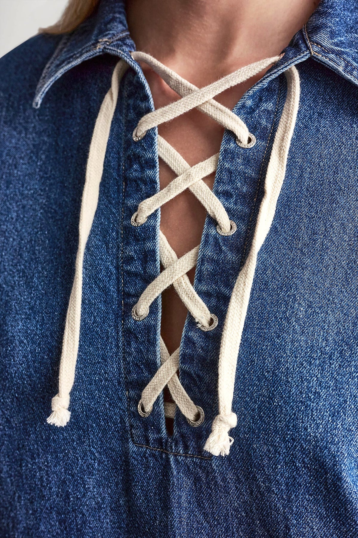 DKNY LACE UP DENIM SHIFT DRESS