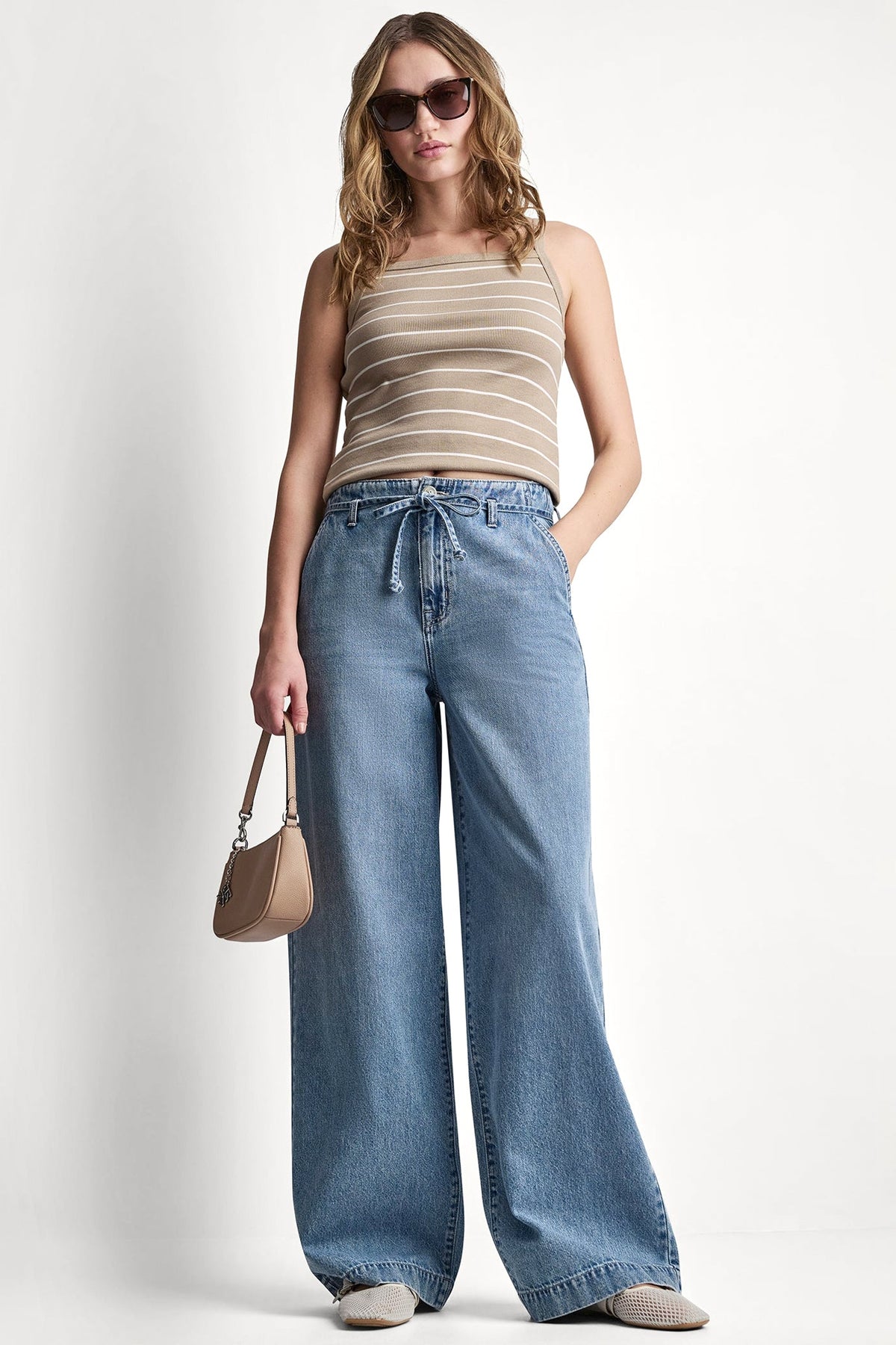 DKNY HIGH-RISE WIDE LEG JEAN