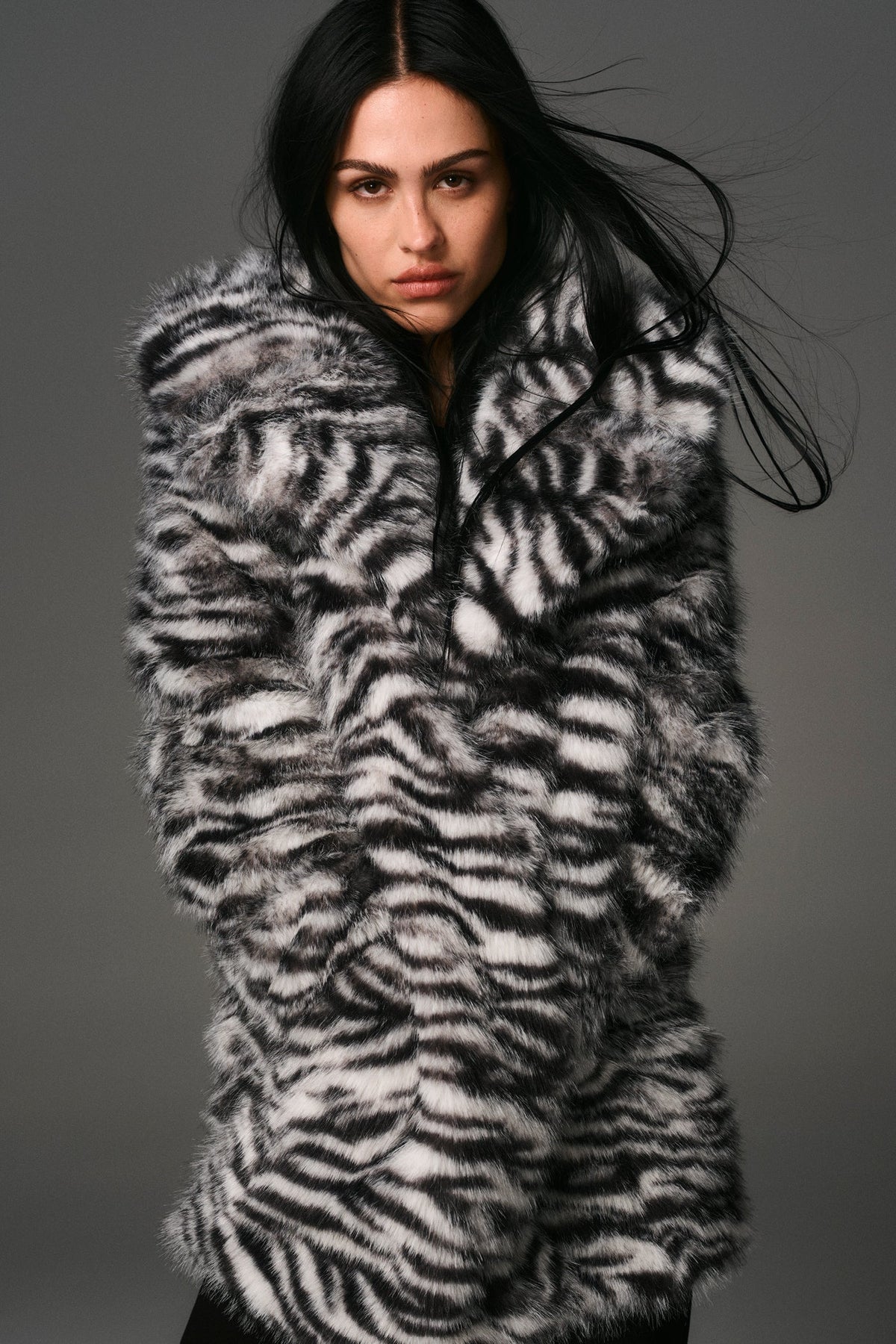 DKNY FAUX FUR SNOW LEOPARD JACKET