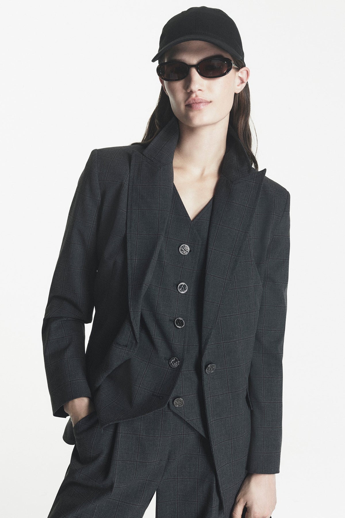 DKNY ONE BUTTON BLAZER