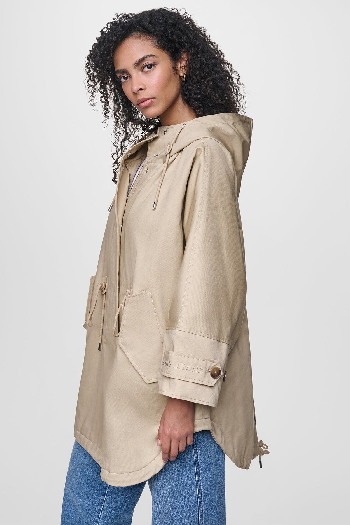 DKNY OVERSIZED HOODED ANORAK