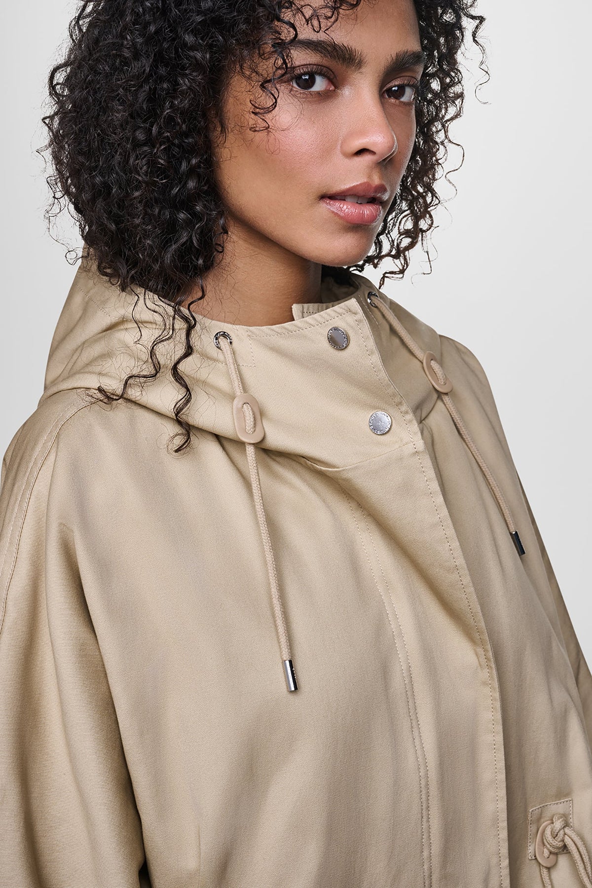 DKNY OVERSIZED HOODED ANORAK