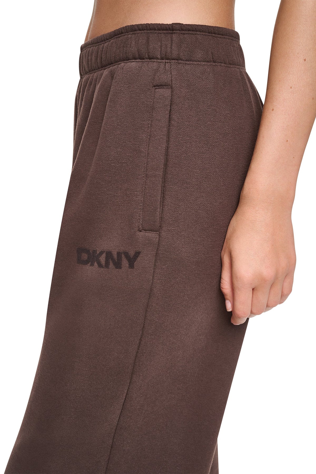 DKNY HIGH RISE FLOCKED LOGO RELAXED PANT
