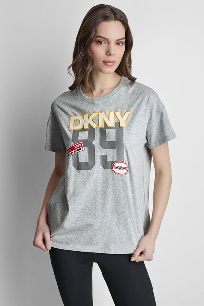 DKNY CAMPUS PATCH DROP SHOULDER TEE