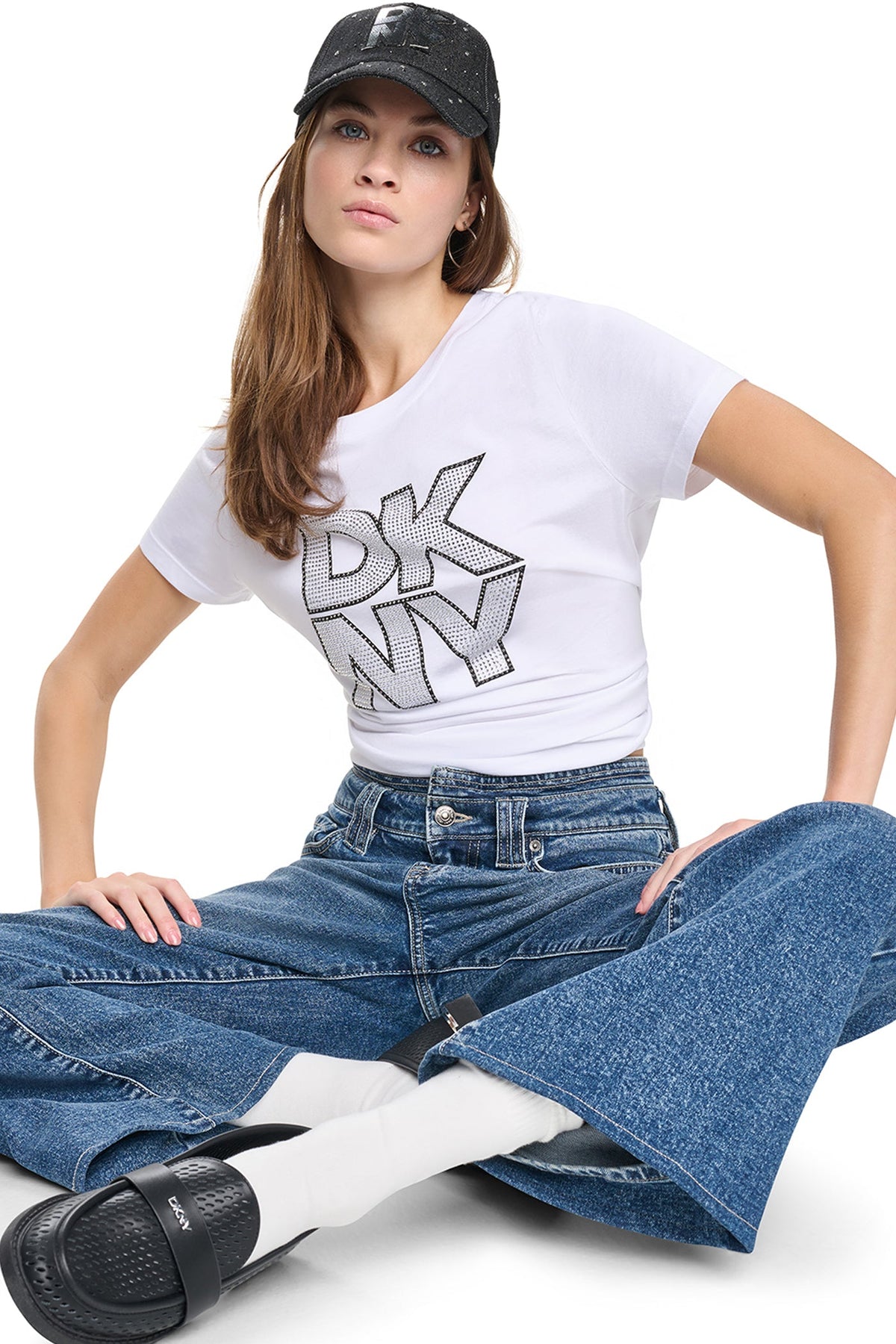 DKNY CRYSTAL DISTRESSED LOGO TEE