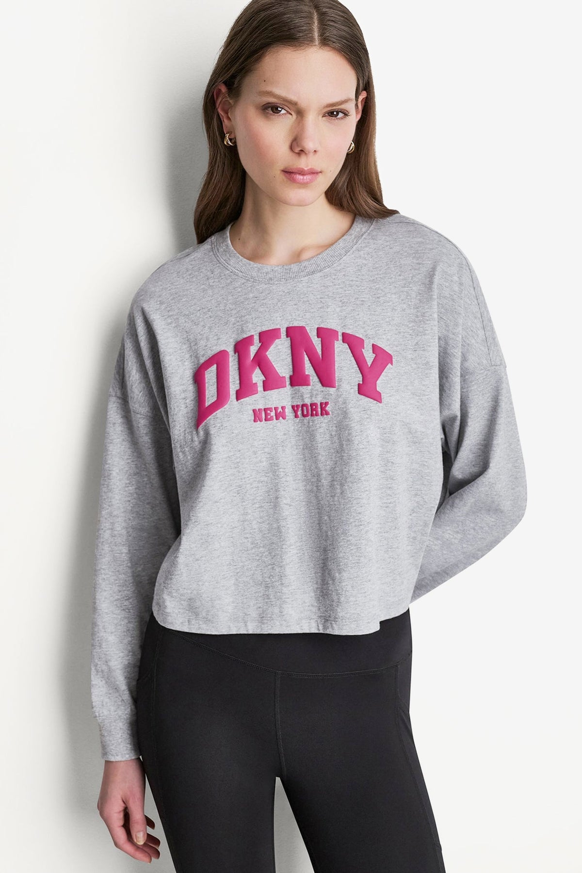 DKNY PUFF VARSITY LOGO LONG SLEEVE TEE
