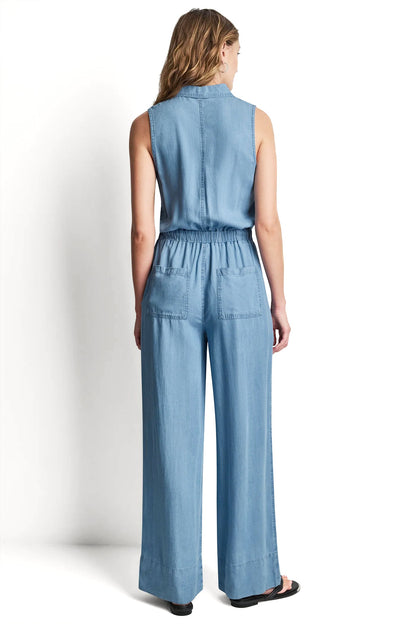 DKNY SLEEVELESS JUMPSUIT WITH COLLAR NECKLINE