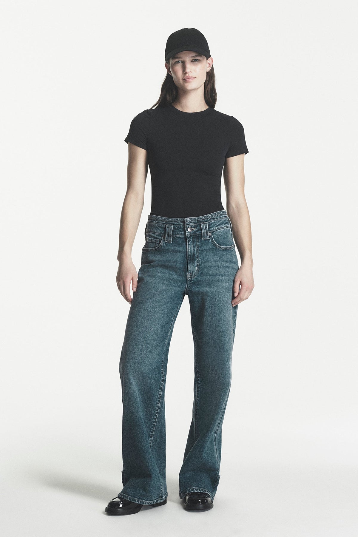 DKNY HIGH-RISE WIDE LEG JEAN