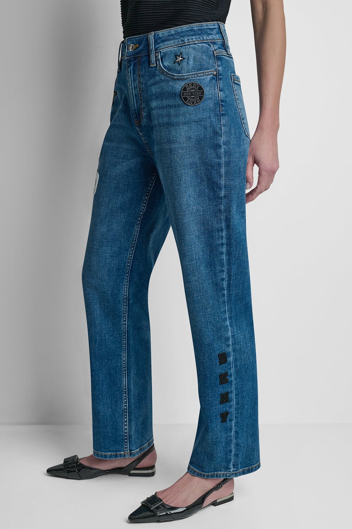 DKNY MID-RISE PINS AND PATCHES STRAIGHT-LEG JEAN
