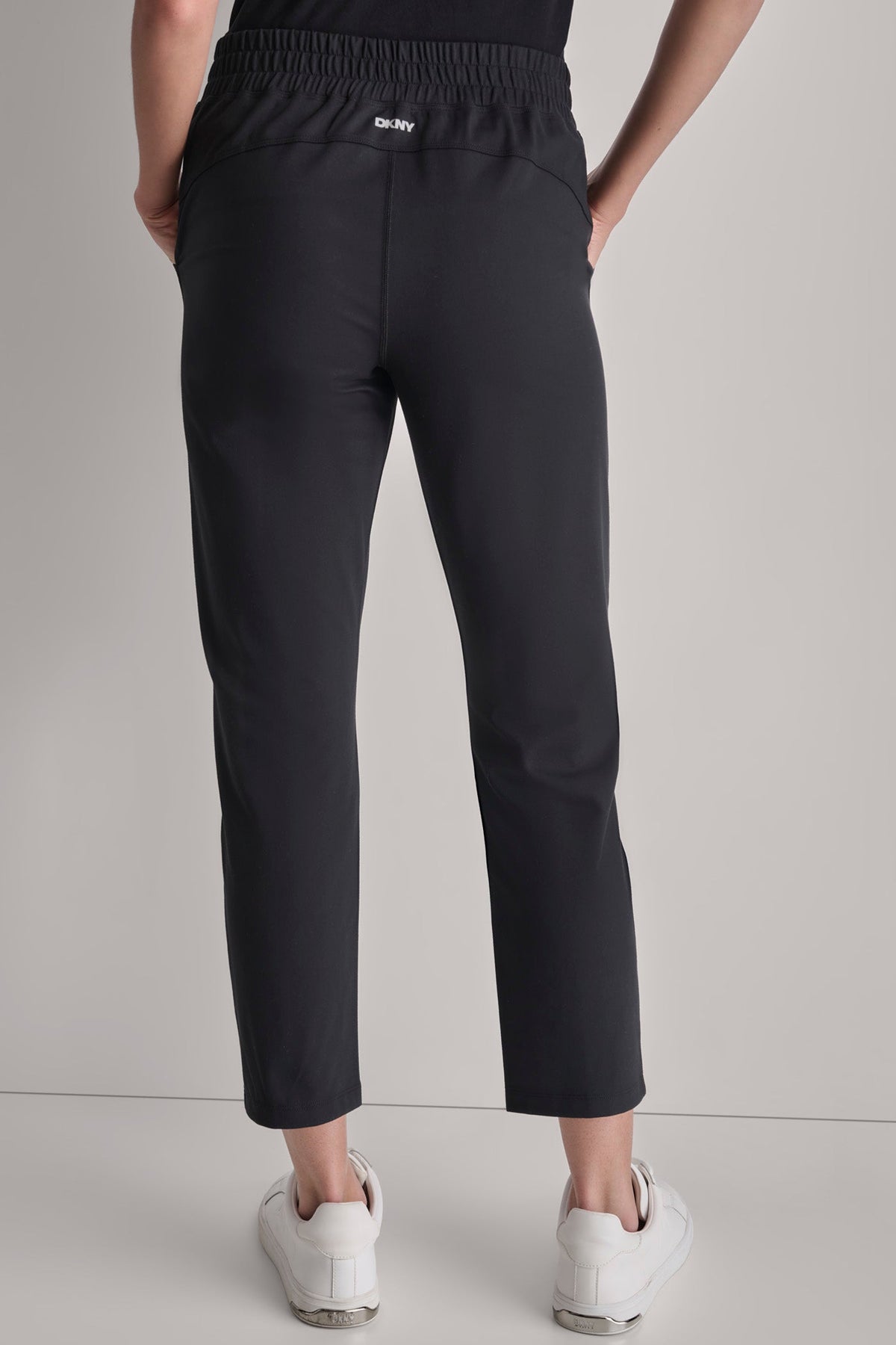 DKNY CROPPED MID-RISE BALANCE COMPRESSION SKINNY PANT