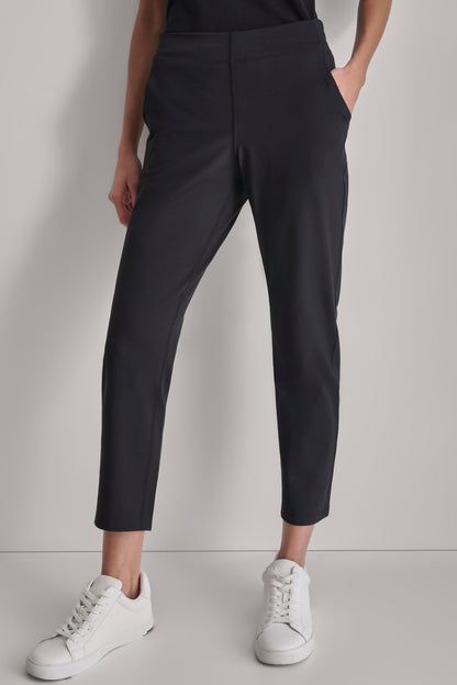 DKNY CROPPED MID-RISE BALANCE COMPRESSION SKINNY PANT