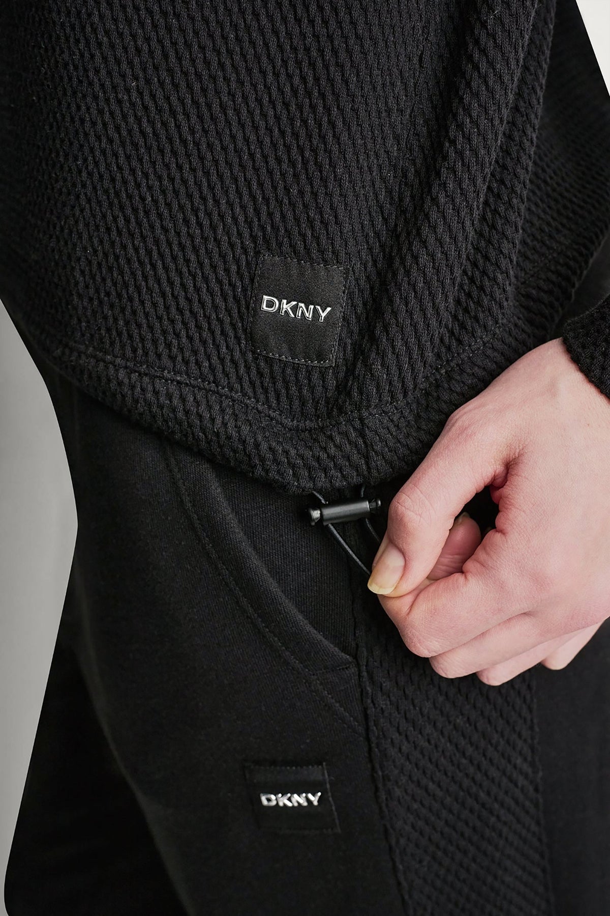 DKNY JACQUARD KNIT PULLOVER
