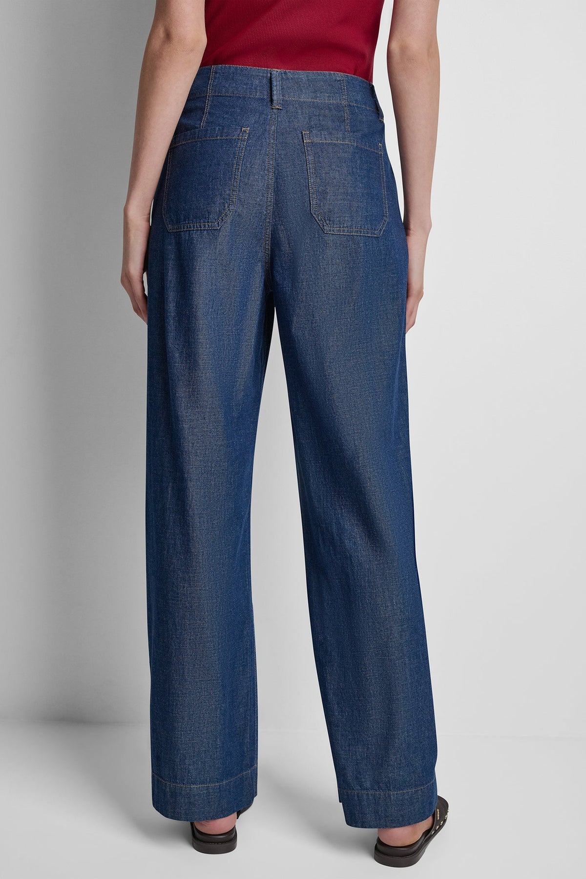 DKNY HIGH-RISE STRAIGHT LEG PANT
