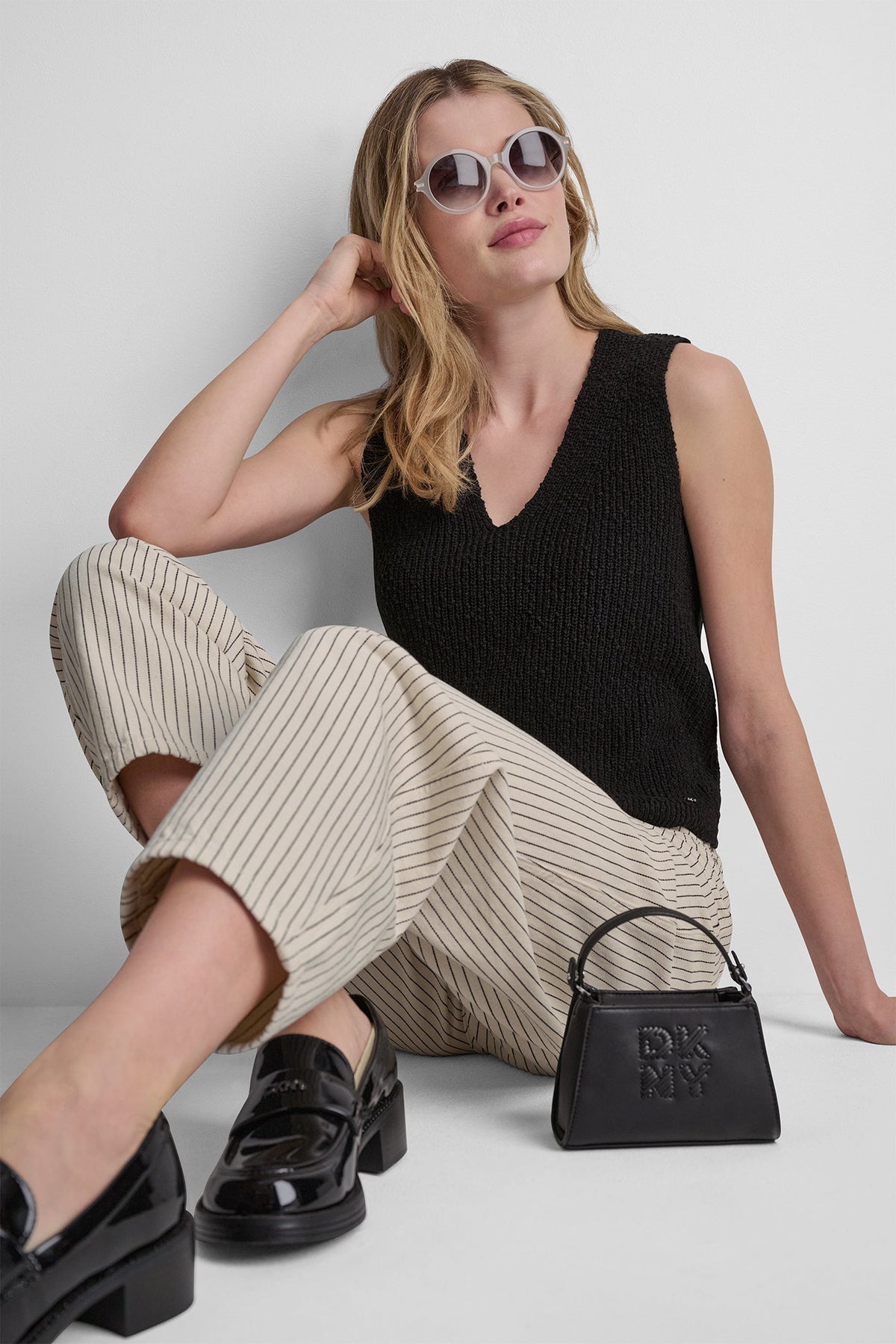 DKNY MID-RISE BABY BARREL LEG
