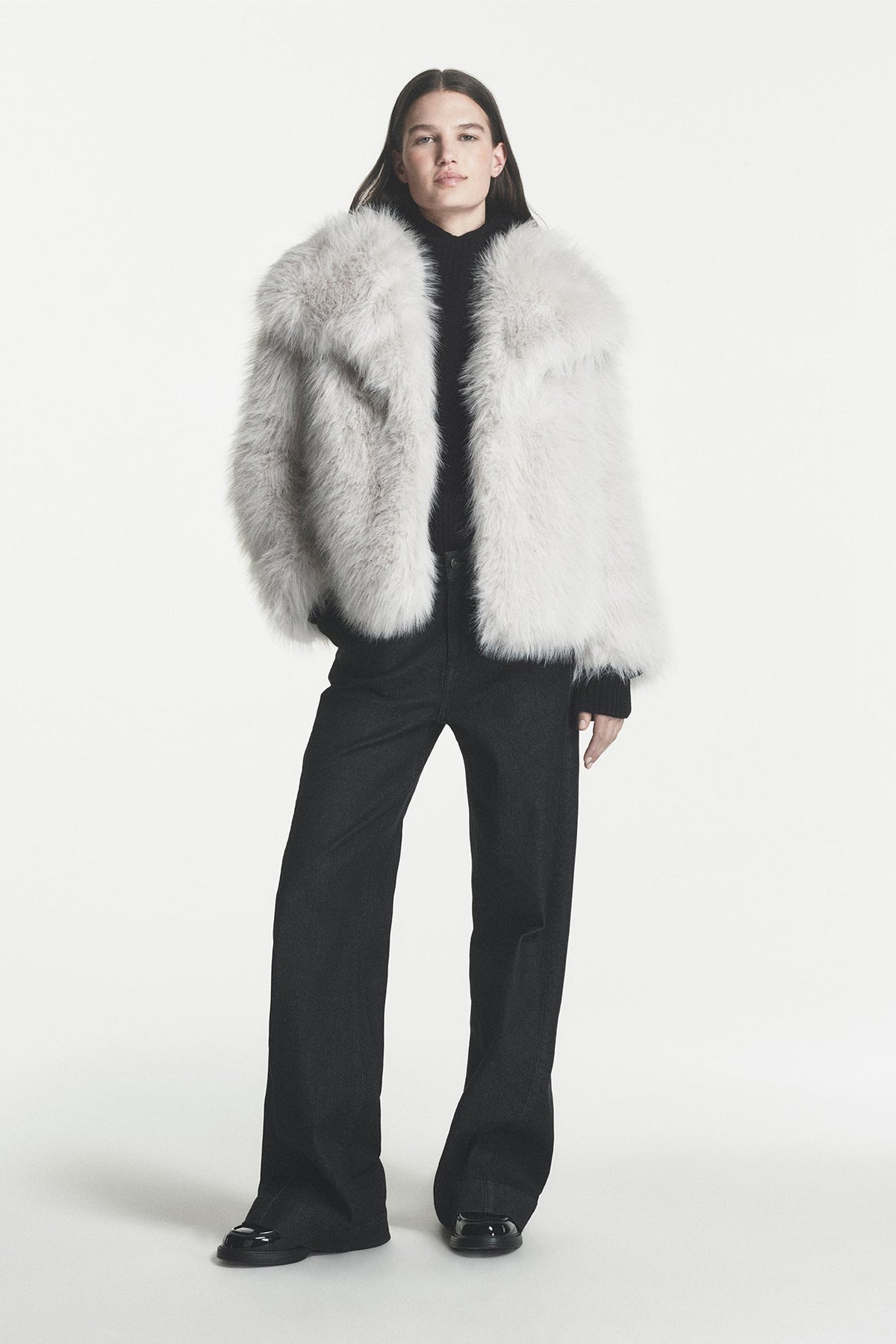 DKNY SHORT FAUX FUR JACKET
