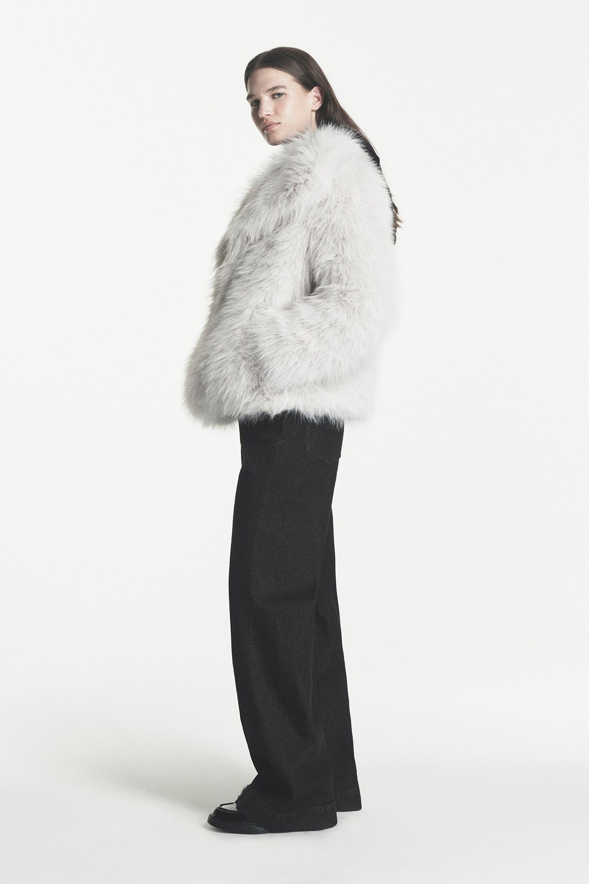 DKNY SHORT FAUX FUR JACKET