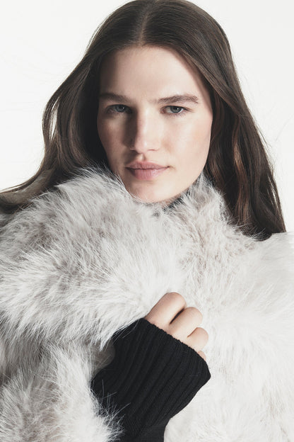 DKNY SHORT FAUX FUR JACKET