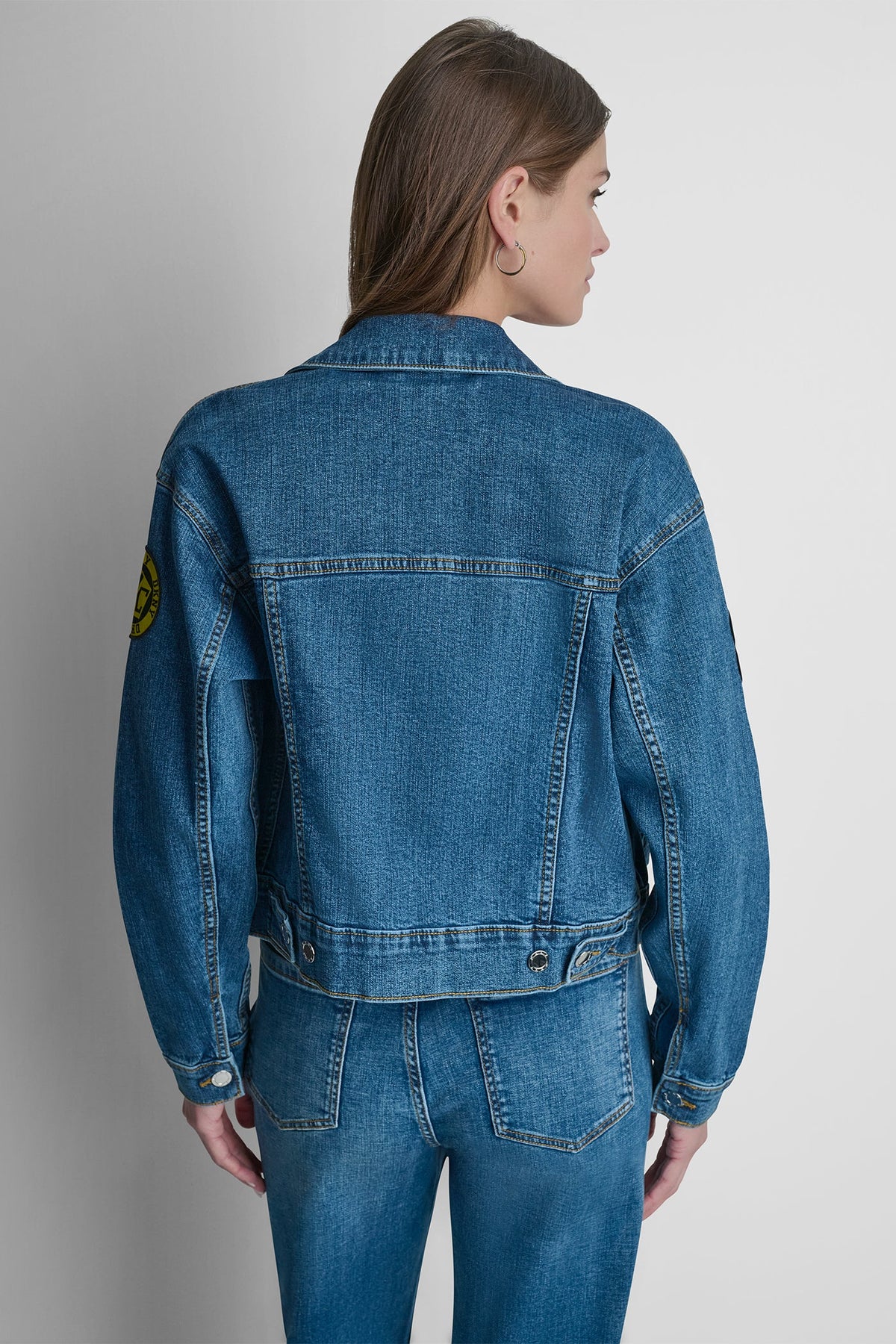 DKNY DENIM PINS AND PATCHES TRUCKER JACKET