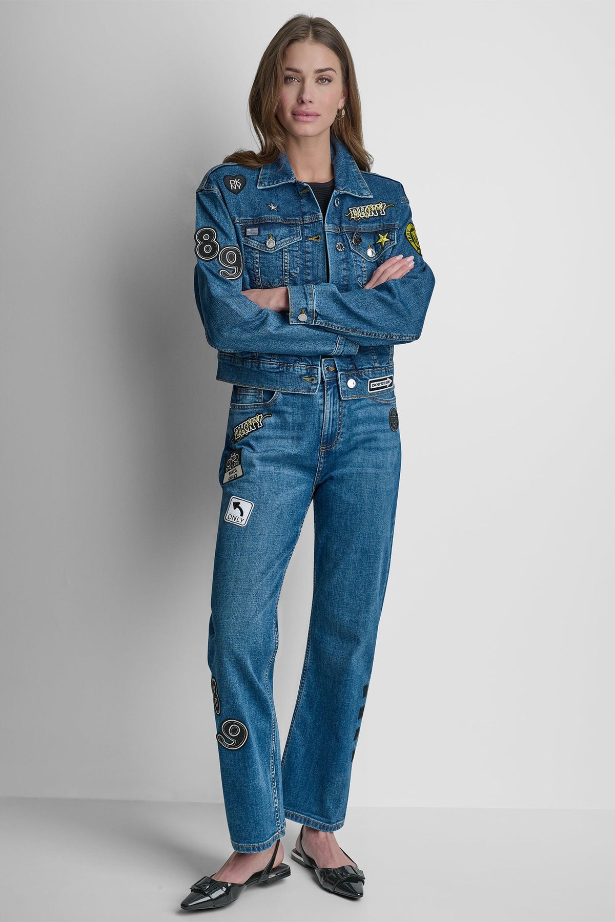 DKNY DENIM PINS AND PATCHES TRUCKER JACKET