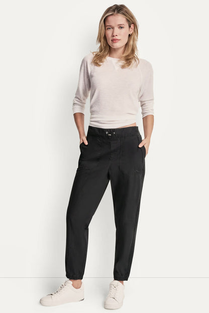 DKNY HIGH-RISE SLIM UTILITY JOGGER