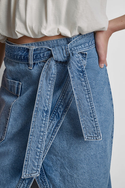 DKNY HIGH-RISE DENIM WRAP SKIRT