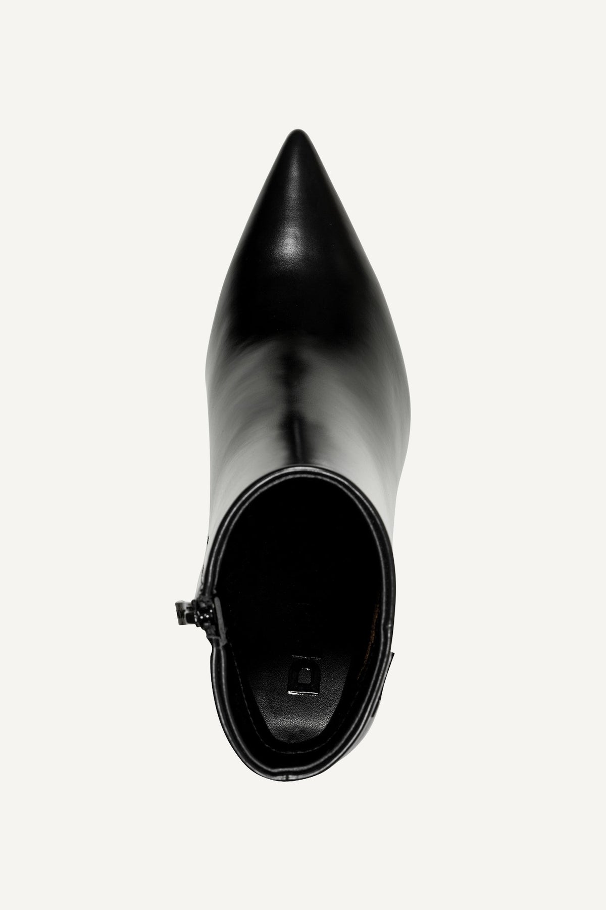 DKNY CARYANN HEELED BOOTIE