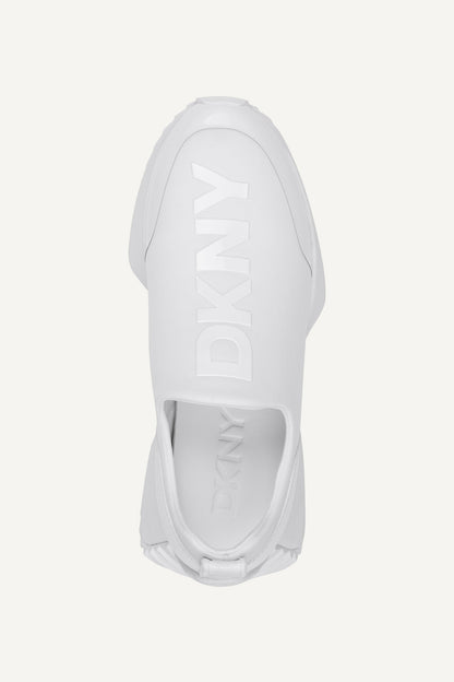 DKNY NALLEN SLIP-ON SNEAKER