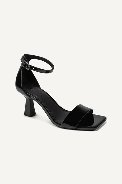 DKNY KRAZZ ANKLE STRAP SANDAL