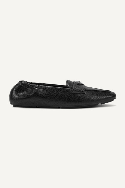 DKNY DELMAR DRIVER