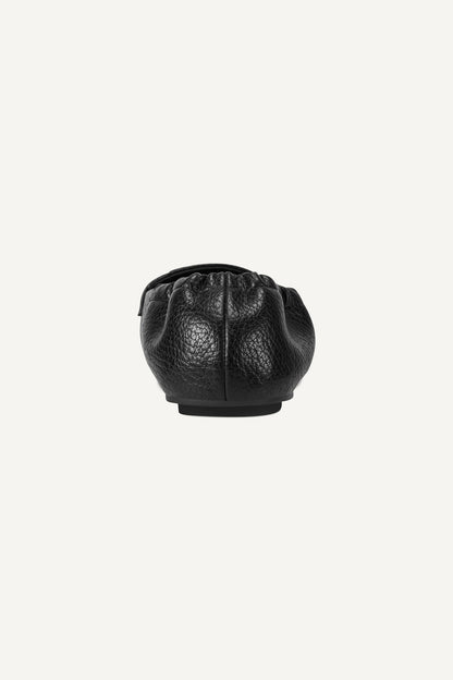 DKNY DELMAR DRIVER