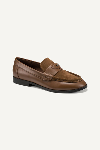 DKNY DAYKIN LOAFER
