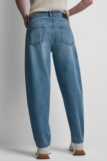 DKNY MID-RISE BABY BARREL LEG