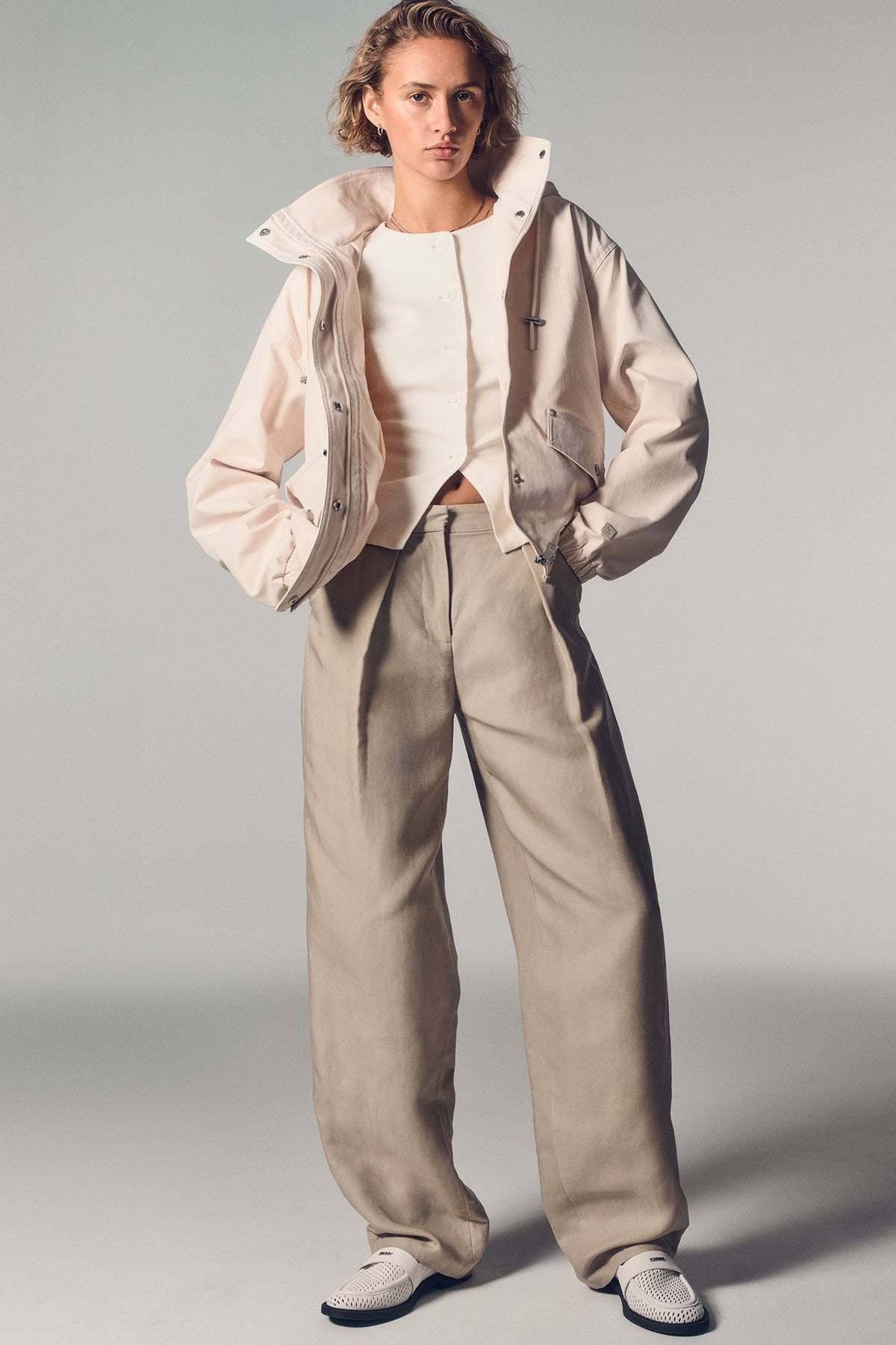 DKNY HIGH COLLAR BOMBER JACKET WITH HOOD