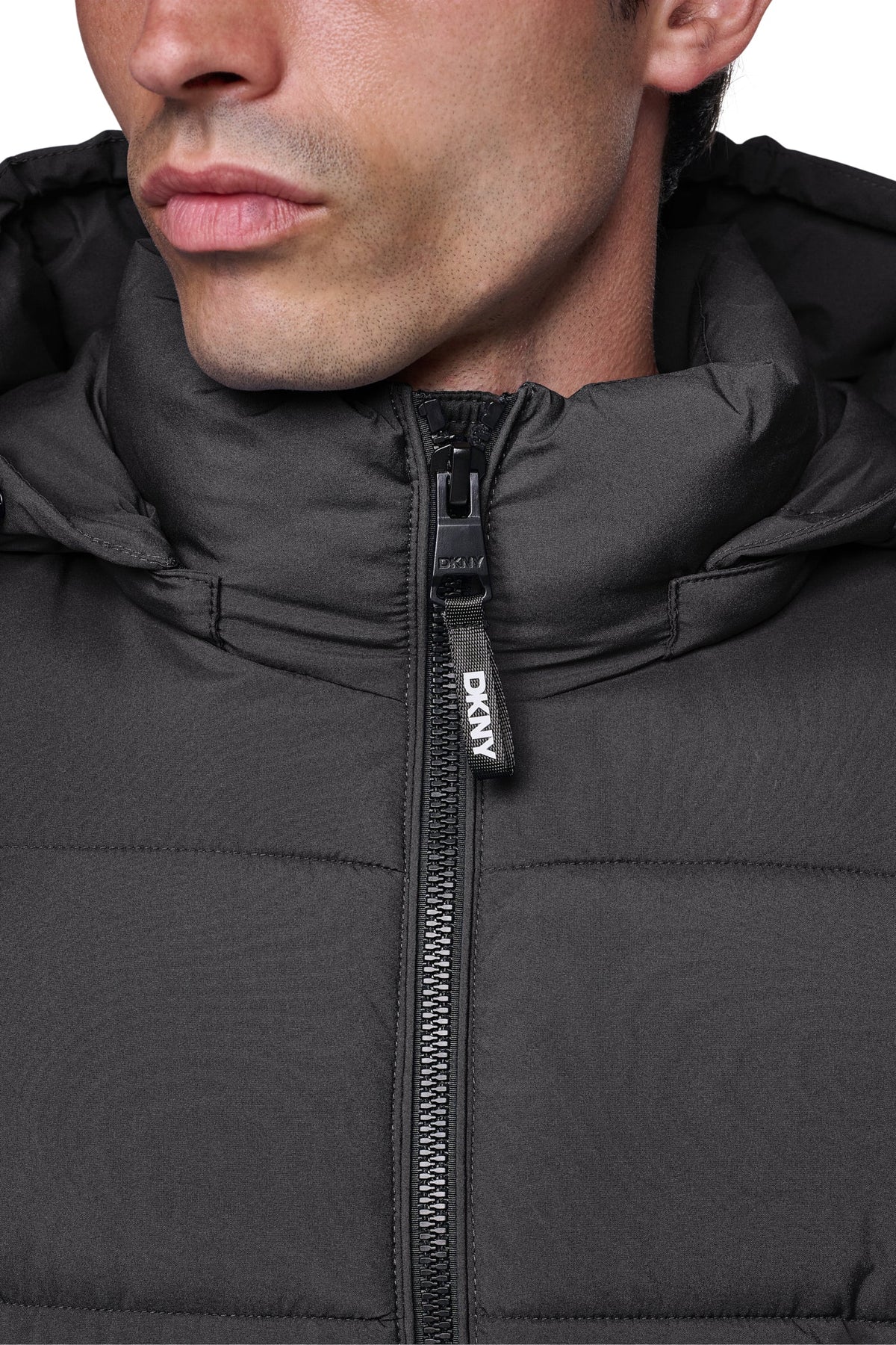 DKNY HEAVY WEIGHT HOODED PUFFER