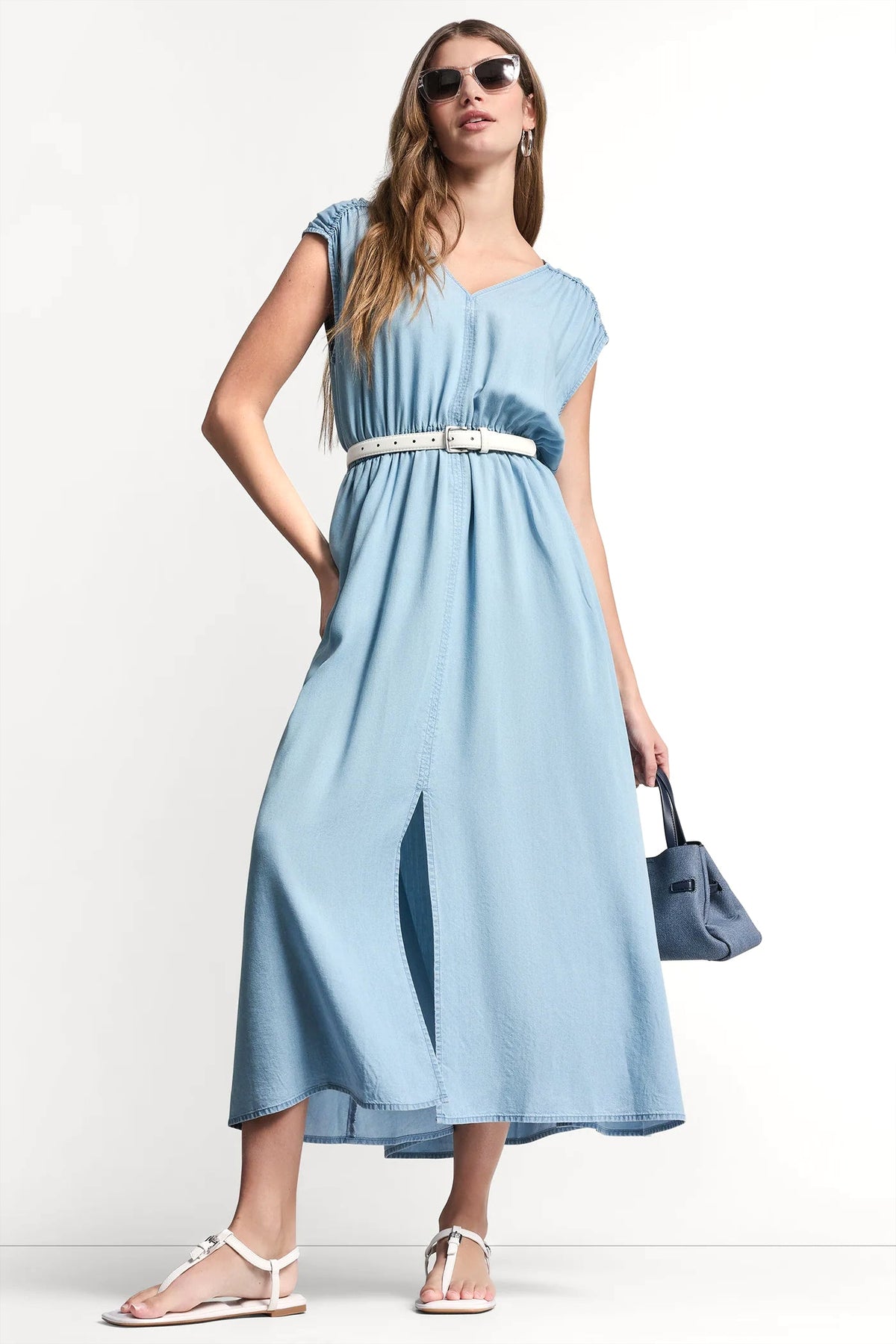 DKNY RUCHED V-NECK DRESS WITH TIE WAIST