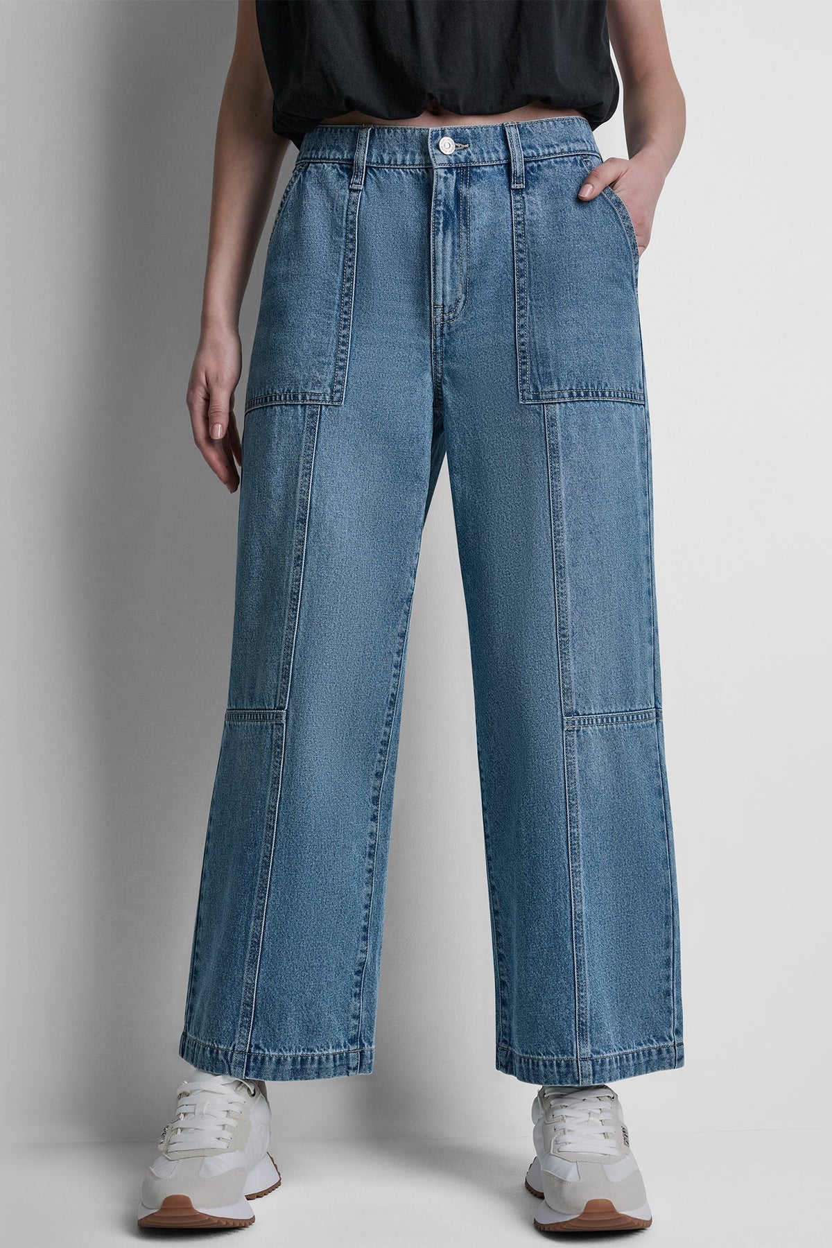 DKNY HIGH-RISE WIDE-LEG UTILITY ANKLE JEAN
