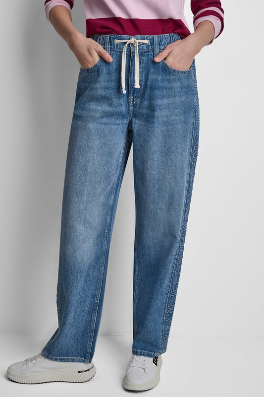 DKNY MID-RISE STRAIGHT LEG WITH LOGO DETAIL
