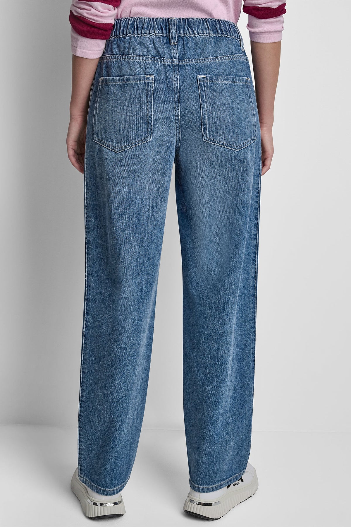 DKNY MID-RISE STRAIGHT LEG WITH LOGO DETAIL