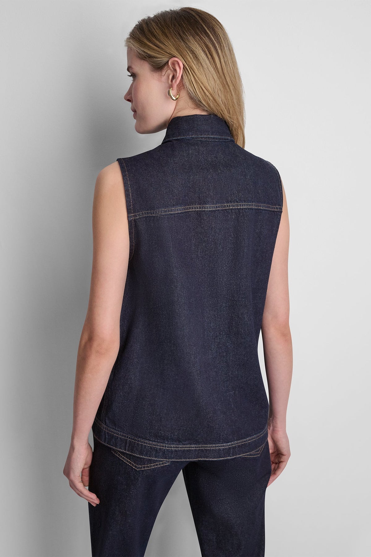 DKNY LONGLINE DENIM TRUCKER VEST
