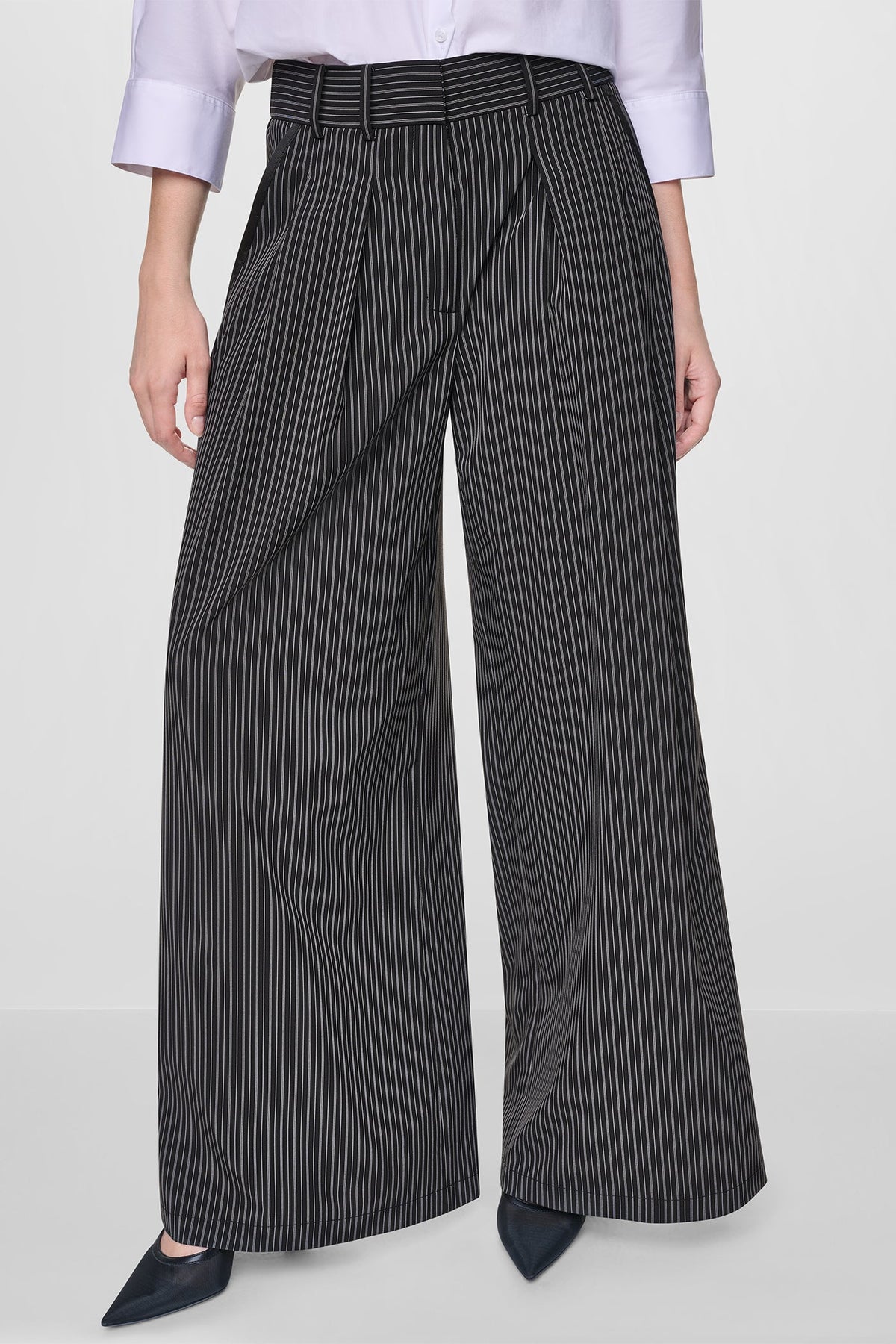 DKNY PINSTRIPE PLEATED STRAIGHT LEG COMMUTER PANT