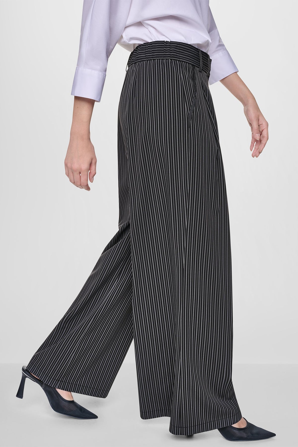 DKNY PINSTRIPE PLEATED STRAIGHT LEG COMMUTER PANT