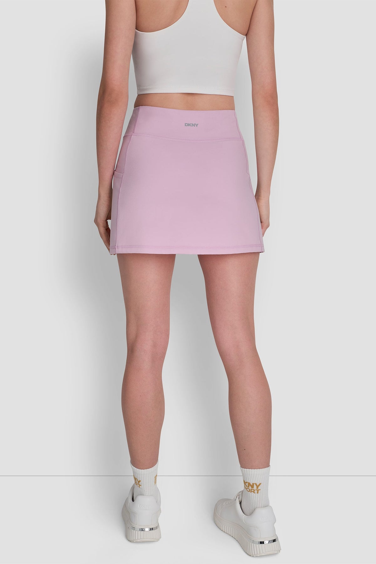 DKNY EXTRA HIGH-RISE BALANCE COMPRESSION SKORT