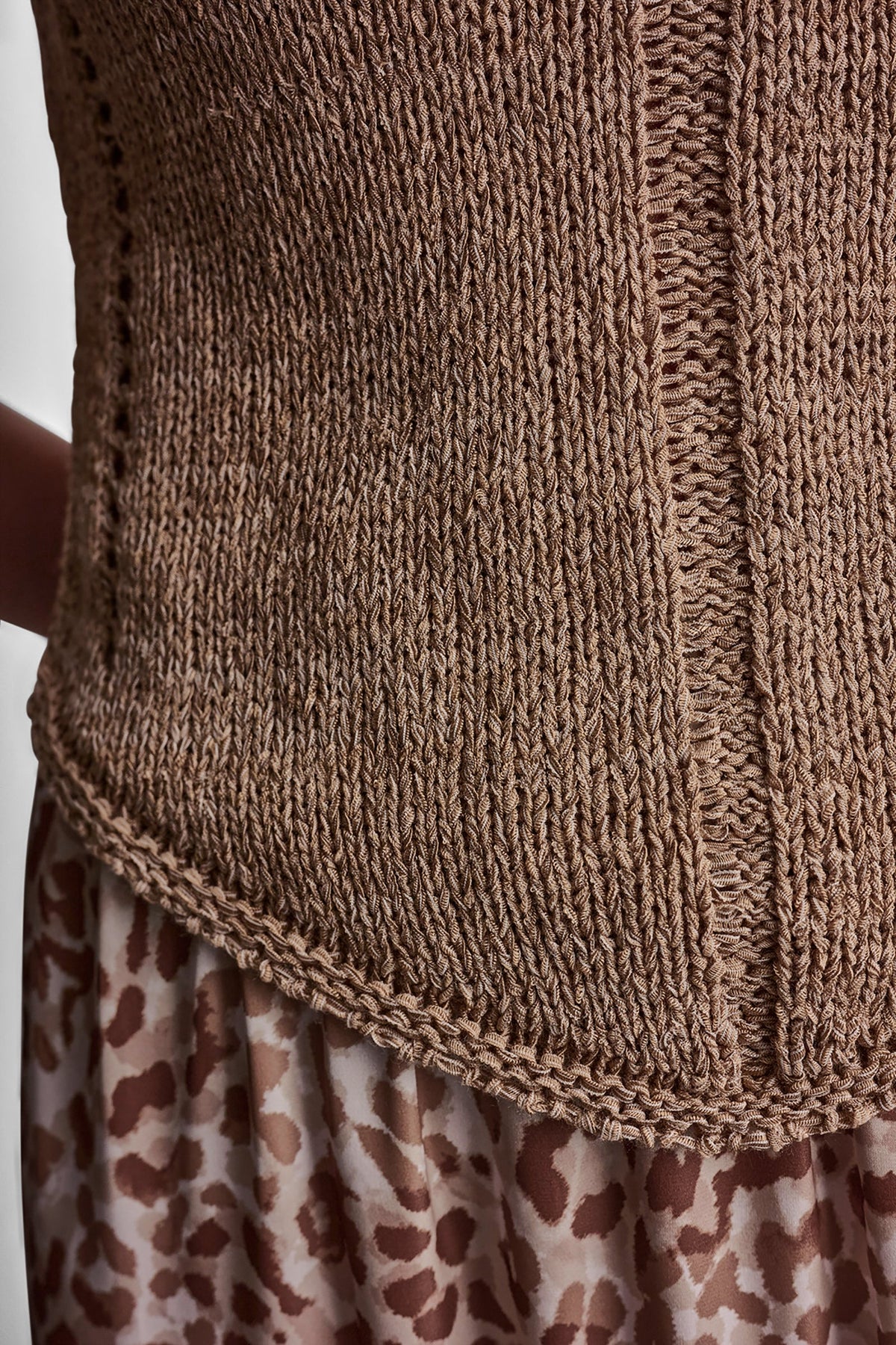 DKNY CURVED HEM RIB DETAIL CAMI
