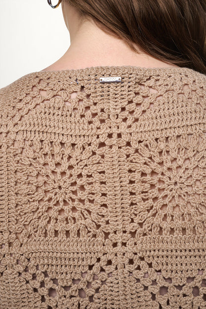 DKNY SLEEVELESS CROCHET SQUARE SWEATER