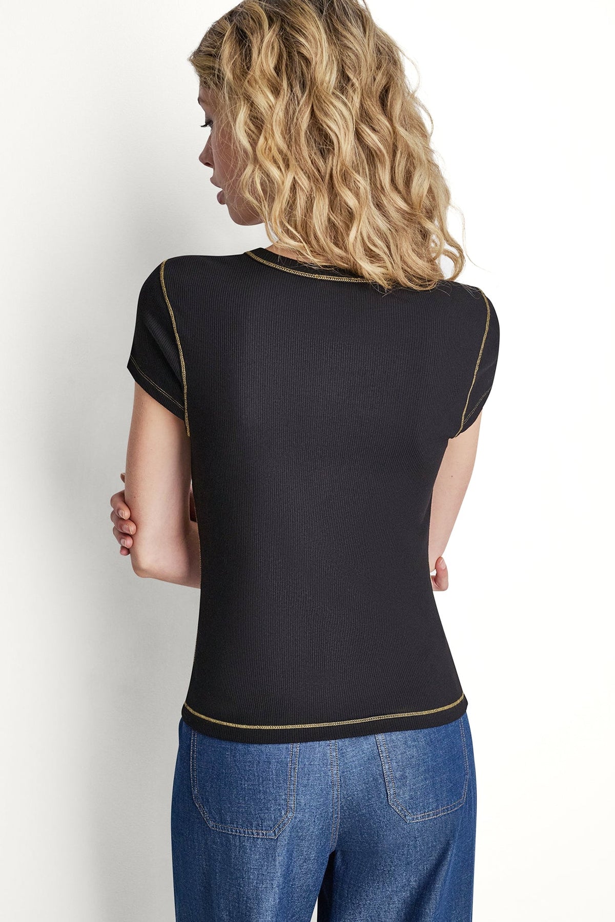DKNY CONTRAST STITCH KNIT TOP