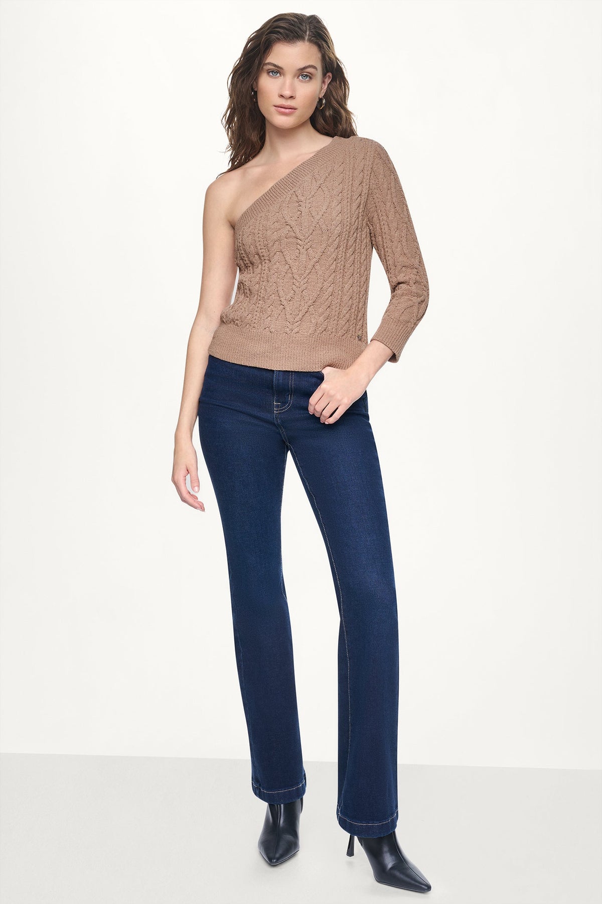 DKNY ONE SHOULDER CABLE KNIT SWEATER