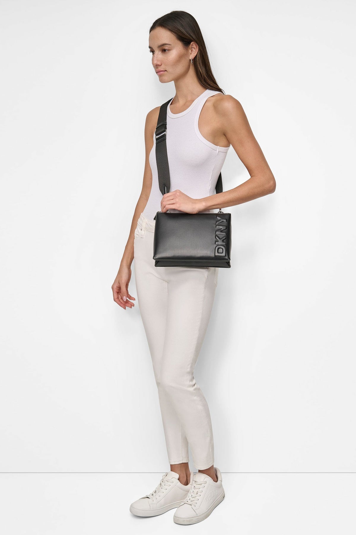 DKNY TINSLEY LOGO CROSSBODY